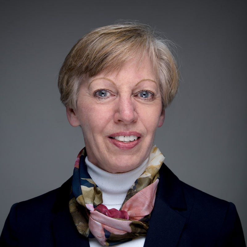 Photo of Linda R. Hess