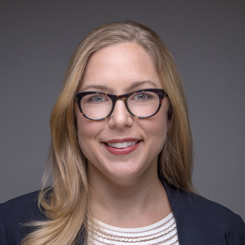 Photo of Lindsay K. Lundholm